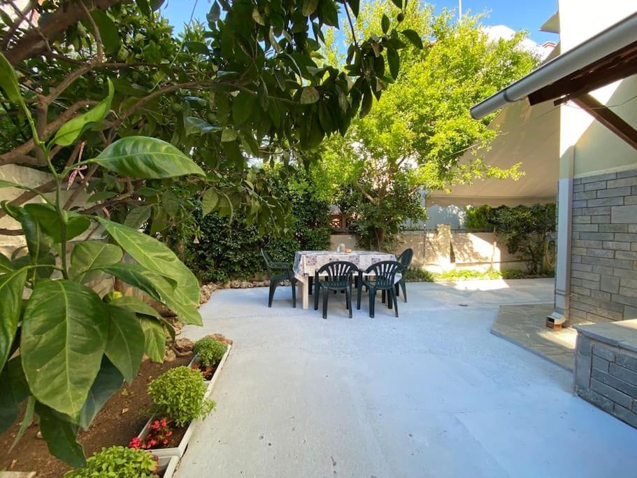 Strati'S Place Palaiontsiflikion Luaran gambar